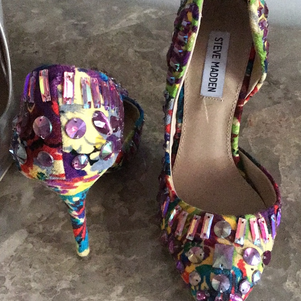 Heels - Picture 5 of 5